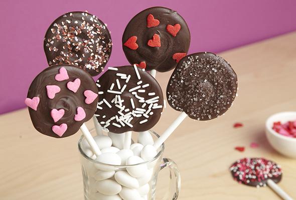 Chocolate Lollipops-18th-birthday-Theme-party-ideas-for-Girls