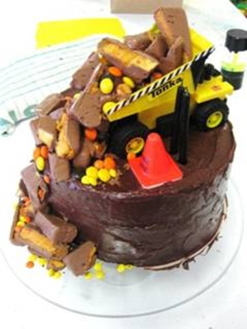 Birthday-Cake-Ideas-for-boys-Construction Birthday Cake