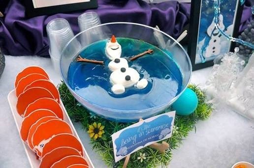 Jello with Olaf Floating