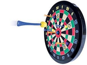 Magnetic dart board