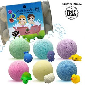 Bath bombs with a surprise