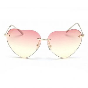 Heartshaped wayfarer framed sunglasses